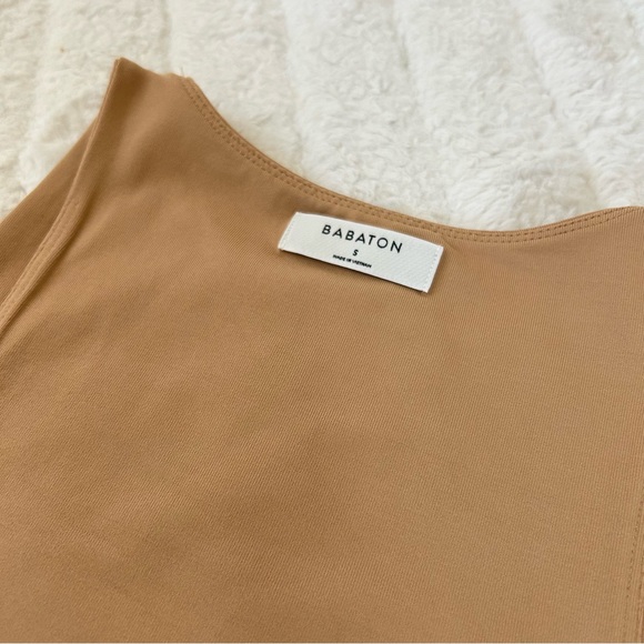 Aritzia Babaton Contour '90s Bodysuit Size Small in Beige Sleeveless Stretch - Picture 6 of 13